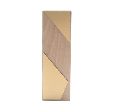 trophée bois forme colonne avec insert acrylique couleur or