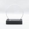 Trophée rond plexiglass socle bois noir
